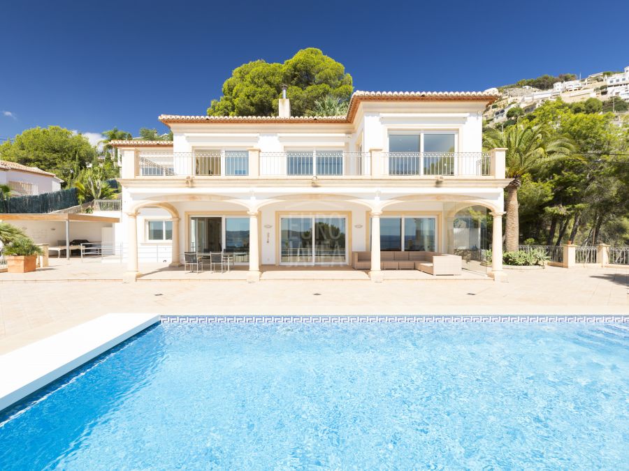 Prachtige villa in Jávea met prachtig uitzicht op zee