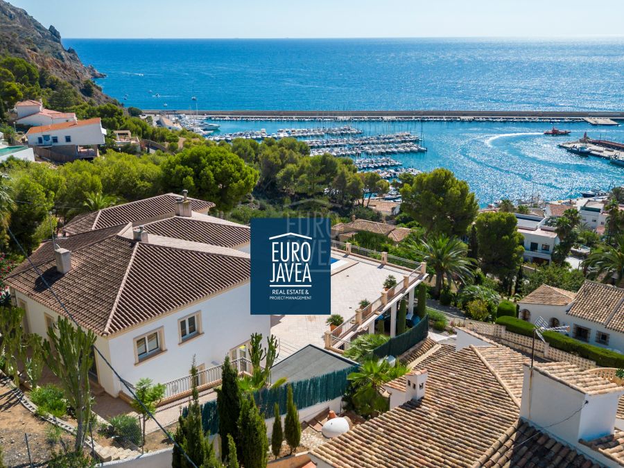 Magnifique villa à Jávea avec vue imprenable sur la mer