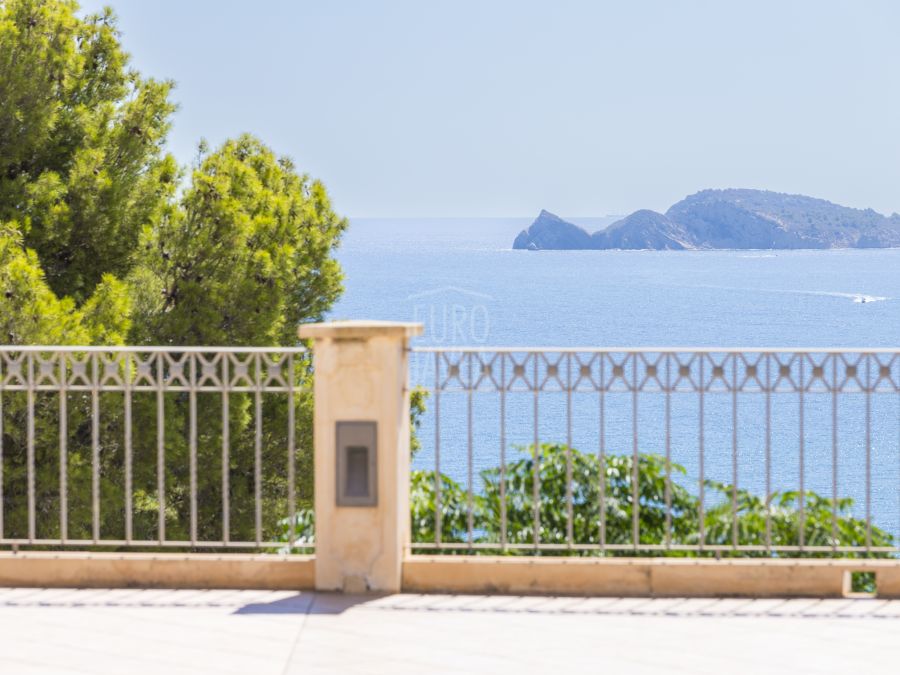 Magnifique villa à Jávea avec vue imprenable sur la mer