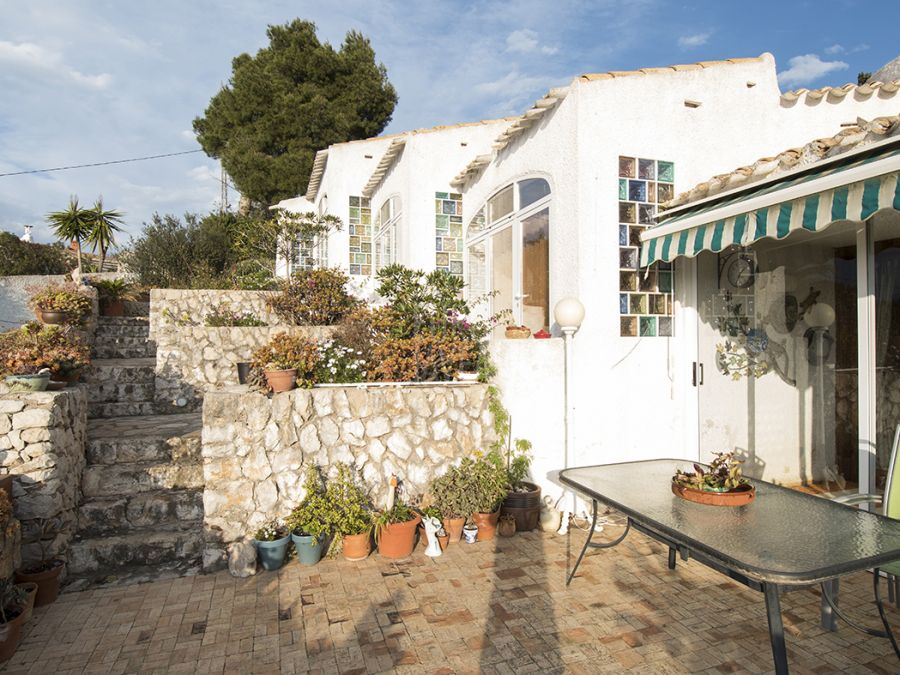 Villa estilo tradicional a la venta en Jávea en la zona de Portichol