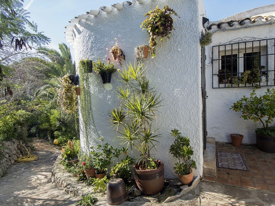 Traditional style villa for sale in Jávea in the area of Portichol