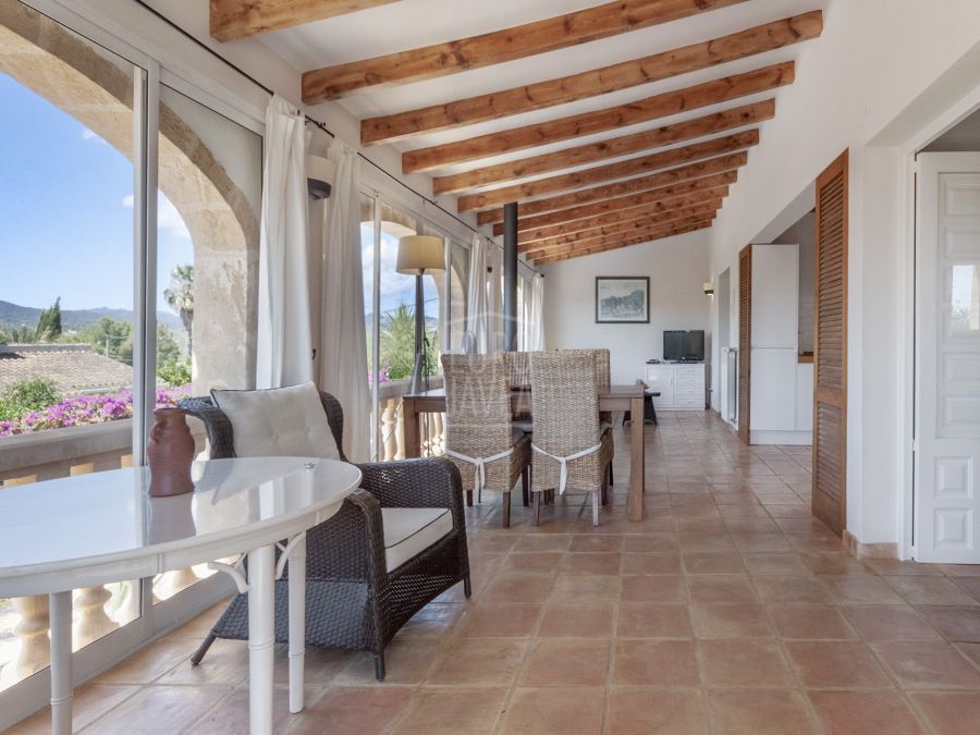 Villa estilo finca mediterraneo a la venta en exclusiva en Jávea , en Montgó Valls