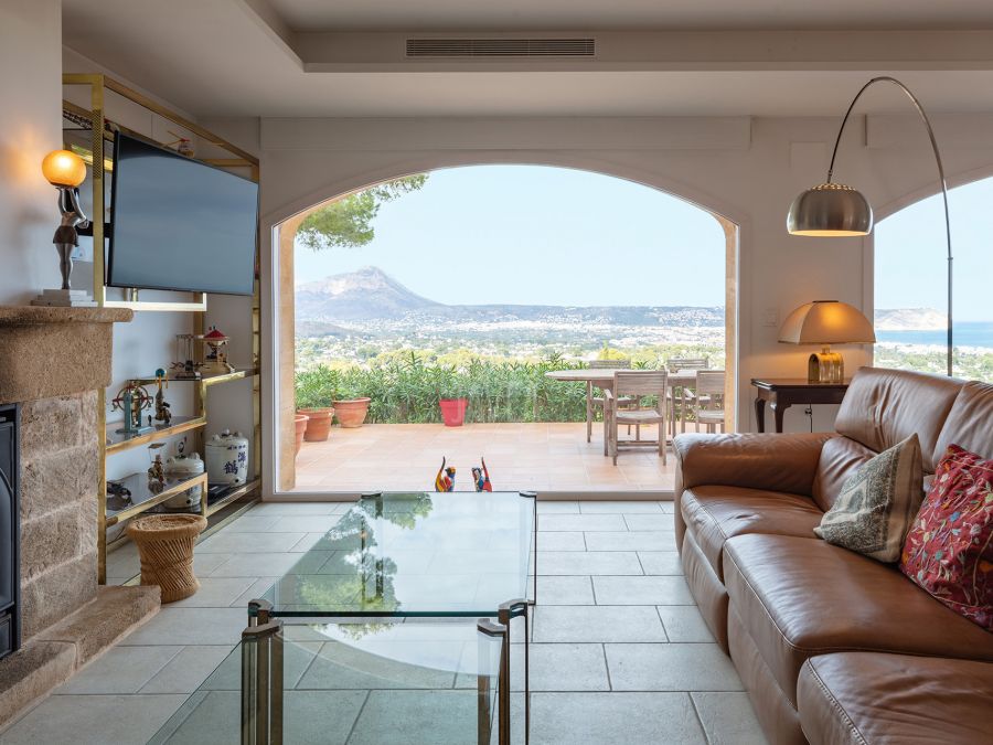 Impresionate villa a la venta en Jávea con vistas panorámicas a la Bahia de Jávea