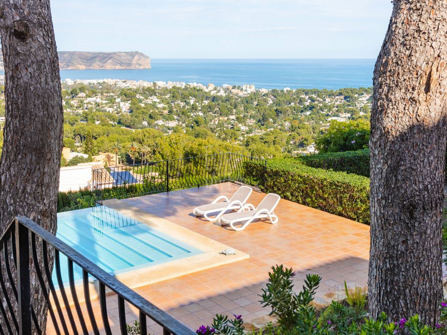 Impresionate villa a la venta en Jávea con vistas panorámicas a la Bahia de Jávea