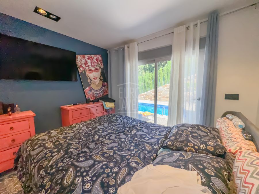 Villa lujosa a la venta en la zona de Portixol en Javea con magnificas vistas al mar