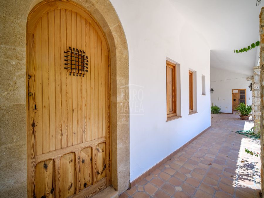 Traditional finca with sea views located in a privileged area of Jávea Port