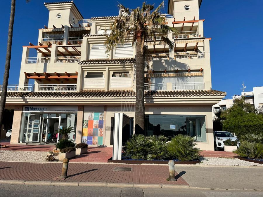 Commercial local for sale in Jávea, in the Arenal Beach.