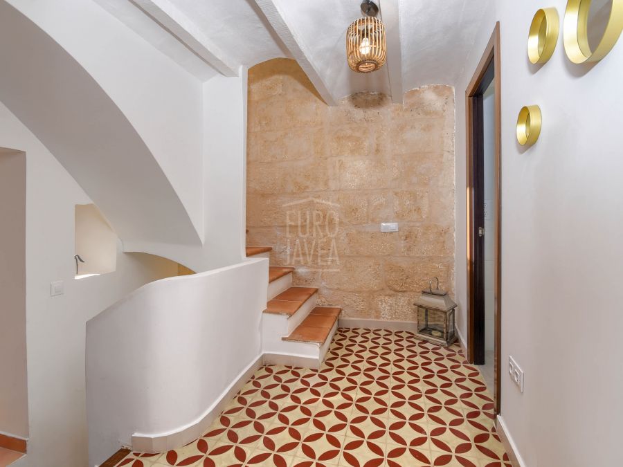 Typical renovated town house for sale in Jávea , in the center of the old town.