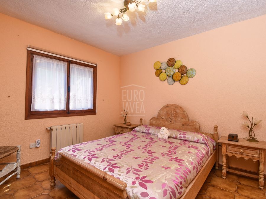 Magnificent traditional style villa with sea views, in the prestigious area of Tosalet