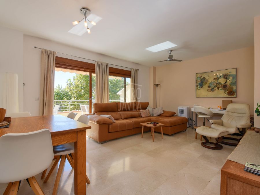 Magnificent apartment for sale exclusively with Eurojavea in the centre of the port , south facing