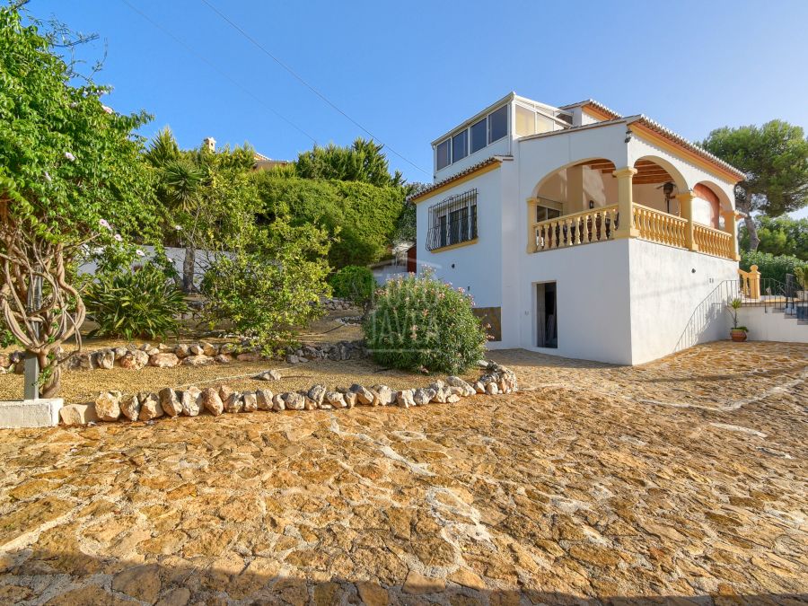 Villa de style méditerranéen à vendre dans la région de Costa Nova Granadella à Jávea