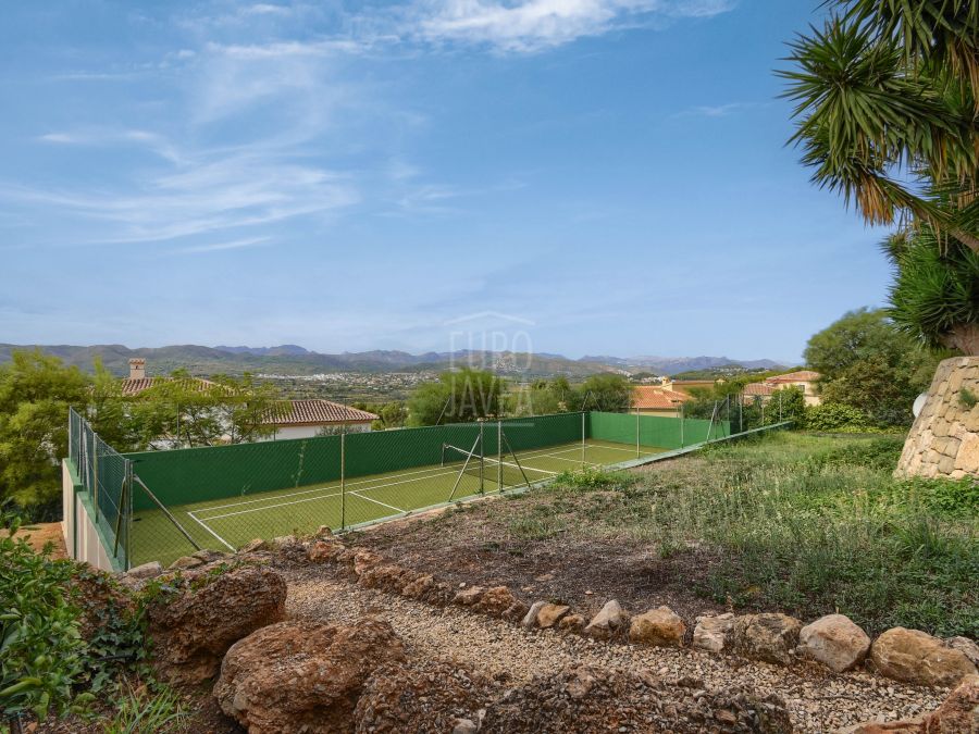 Spectacular villa for sale in the area of Montgó in Jávea.