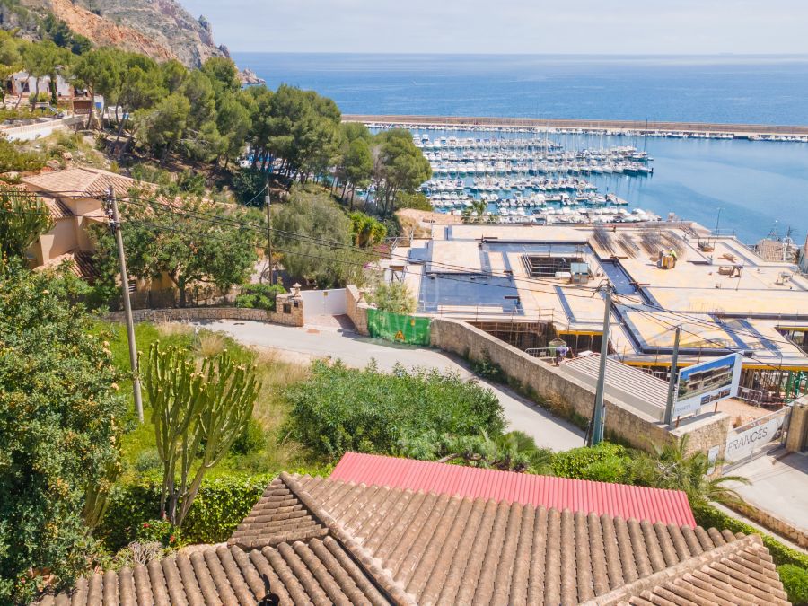 Plot for sale in the area of Cuesta San Antonio in Javea , with spectacular sea views.