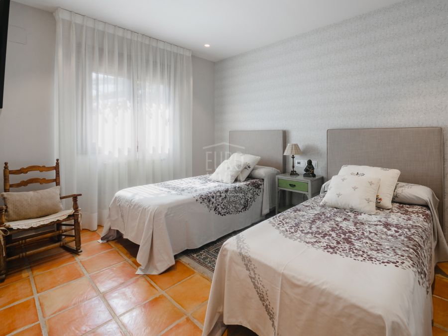 Exclusieve villa te koop in de wijk Puchol, op loopafstand van de oude stad en de haven van Jávea
