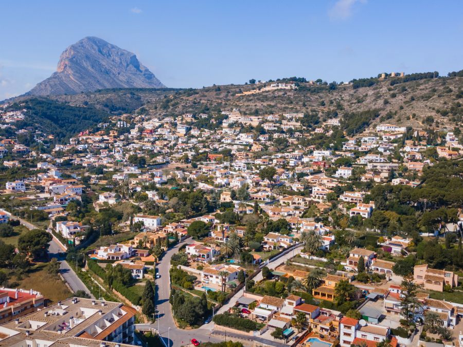 Exclusieve villa te koop in de wijk Puchol, op loopafstand van de oude stad en de haven van Jávea