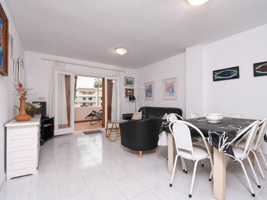 Appartement te koop in Montañar II, een paar meter van het strand van Caleta in Jávea.
