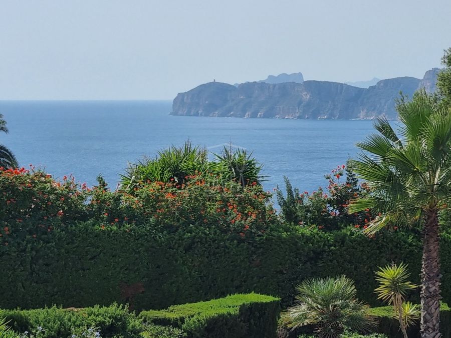 Villa for sale in Jávea , in the area of Ambolo with stunning sea views