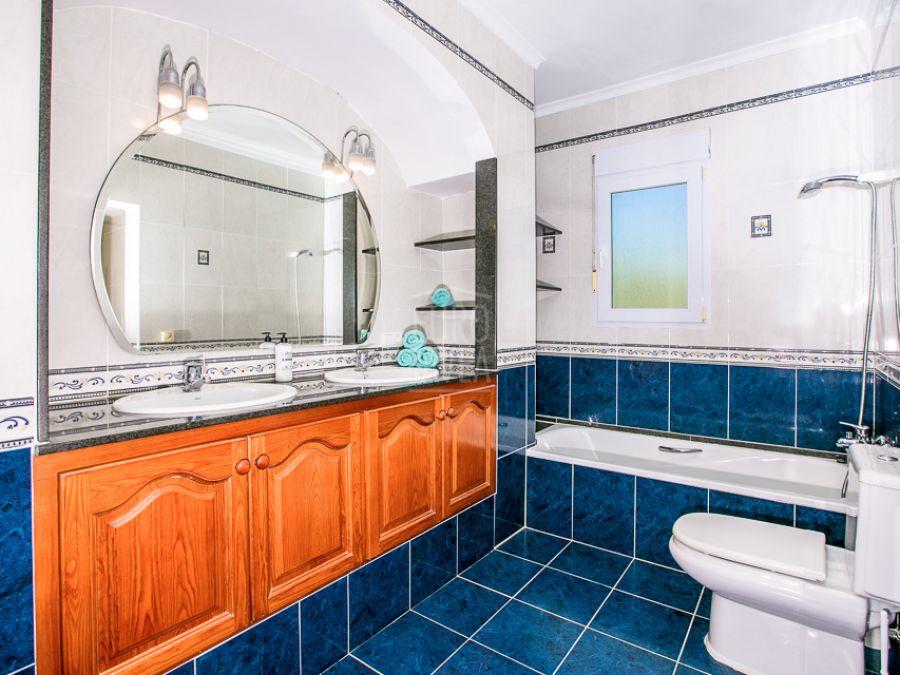 Large family villa for sale in Javea