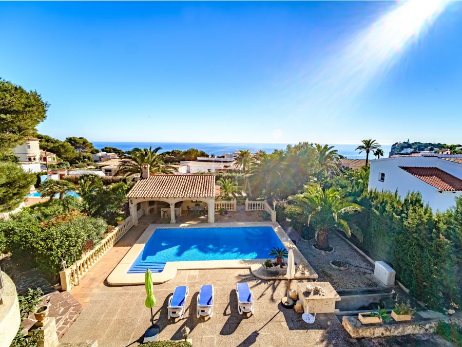 Villa te koop in Jávea in het gebied Balcón al mar met uitzicht op zee