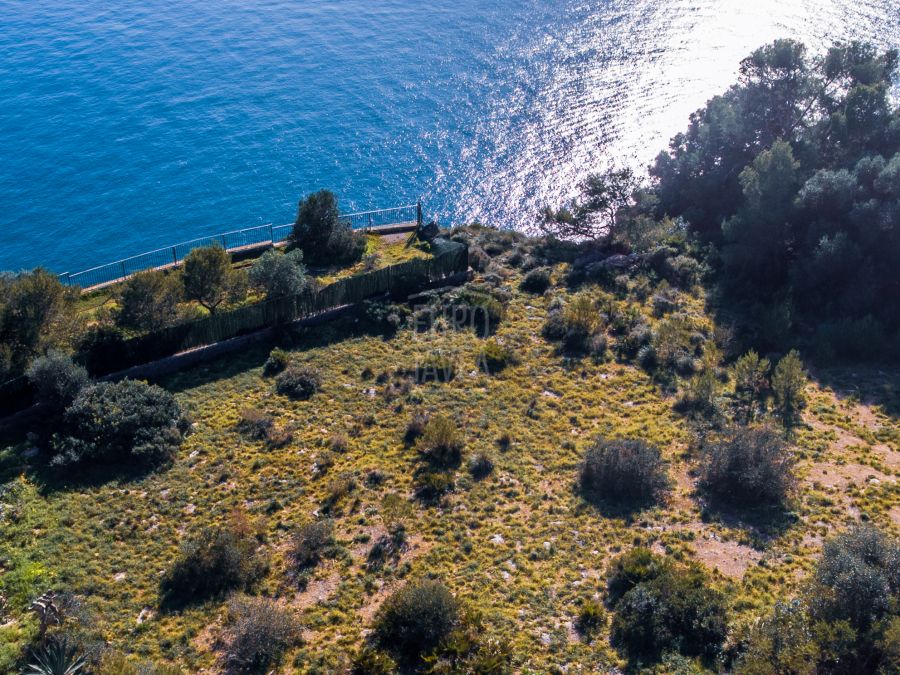 Set of two plots for sale in Jávea with spectacular sea views .