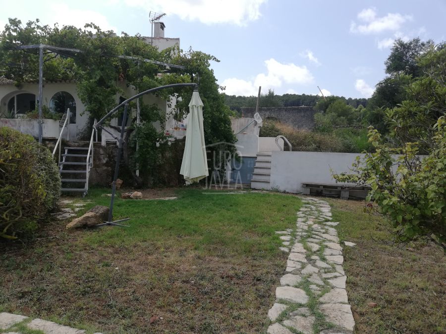 Villa for sale in the area of Piver in Javea, a few minutes driving distance to the sea