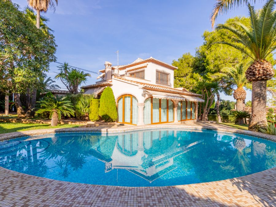 Villa de style méditerranéen à vendre à Jávea, dans le quartier Adsubia " Royal Villa 1"