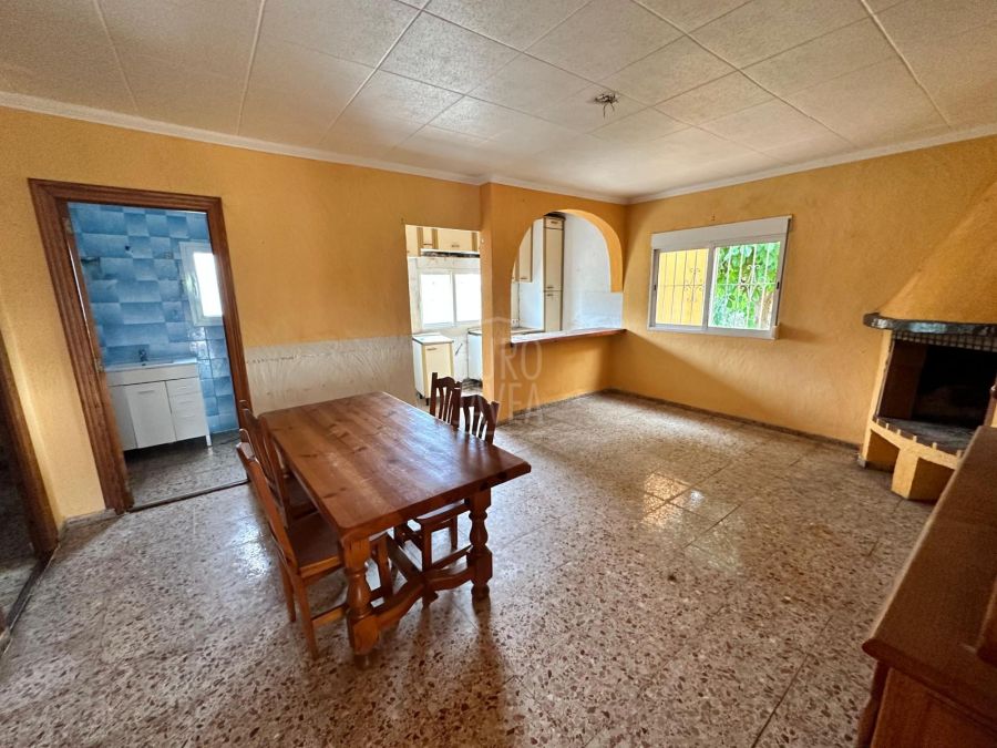 Villa for sale close to the Arenal Beach, needs renovation