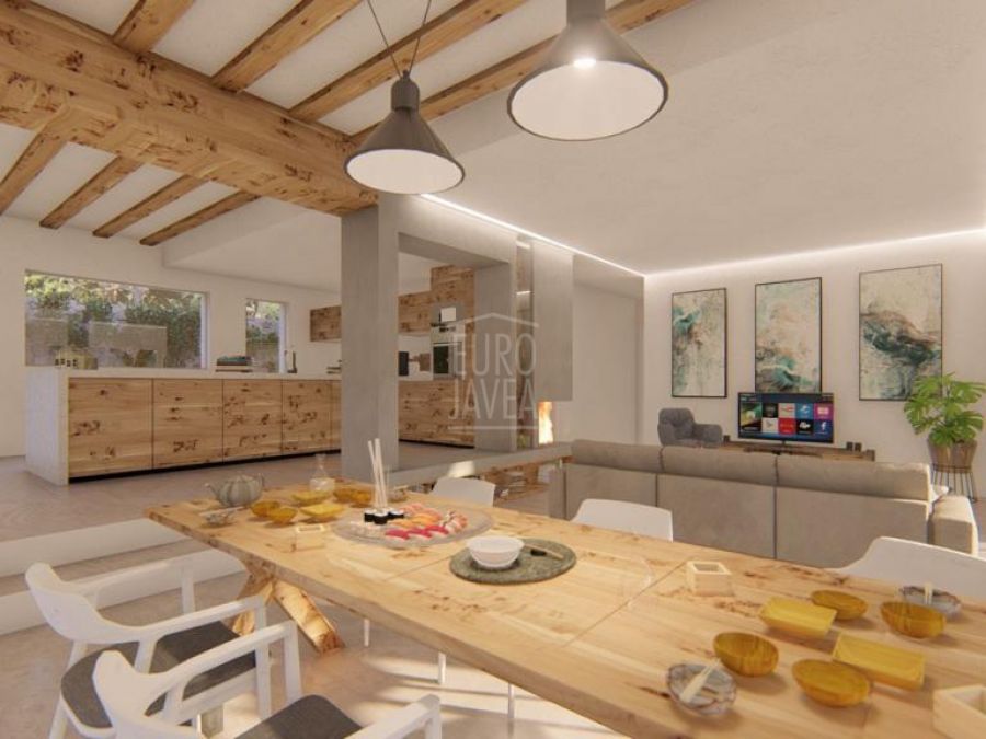Villa die momenteel wordt gerenoveerd in mediterrane stijl te koop in Javea