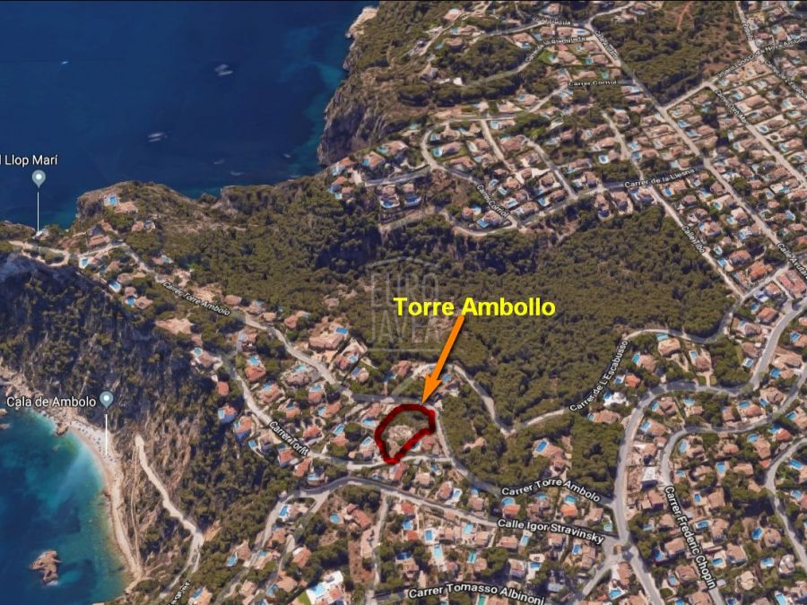 Terrain à vendre à Torre Ambolo avec des vues spectaculaires sur la mer