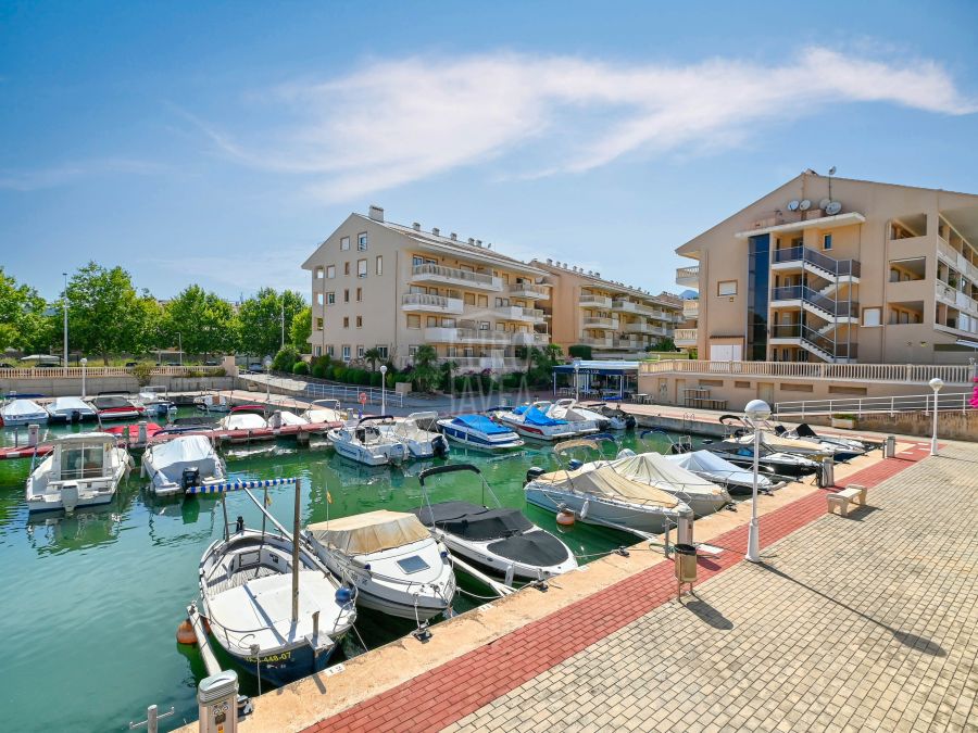 Spectaculaire penthouse en duplex à vendre sur la plage d'Arenal, dans le complexe exclusif Nou Fontana