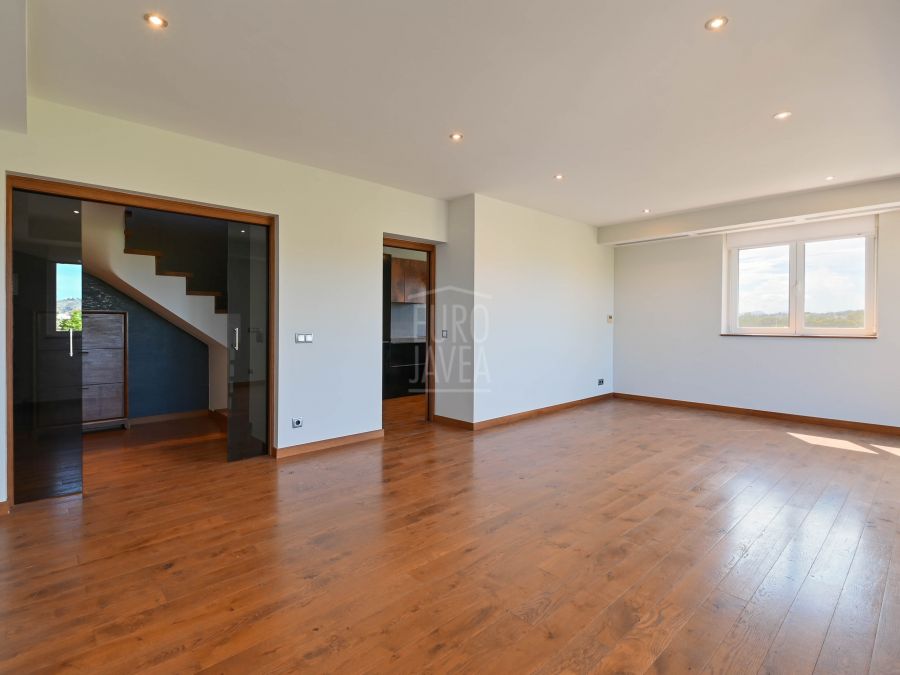 Spectaculaire penthouse en duplex à vendre sur la plage d'Arenal, dans le complexe exclusif Nou Fontana
