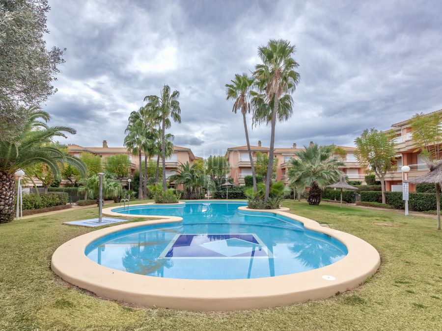 Apartment for sale exclusively in Jávea a few minutes from the sea and all services