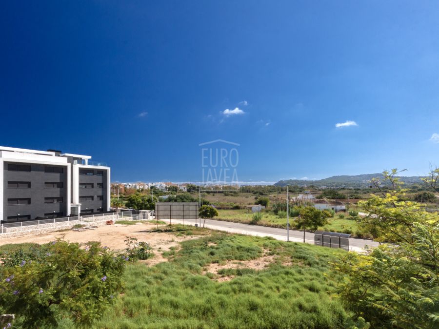 Apartamento a la venta en la zona de la playa del Arenal con vistas abiertas