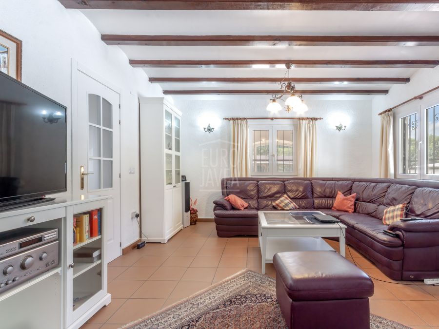 Villa for sale in the Los Lagos urbanization in Jesús Pobre, close to Jávea and Denia