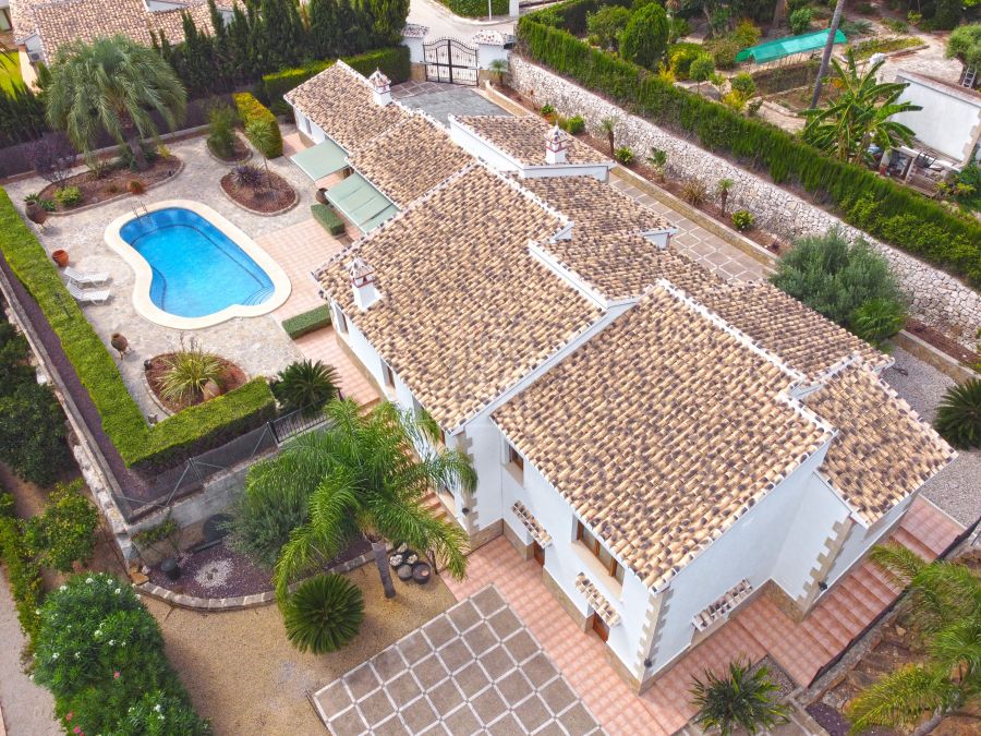 Villa for sale exclusively in La lluca in Jávea , close to Javea Golf