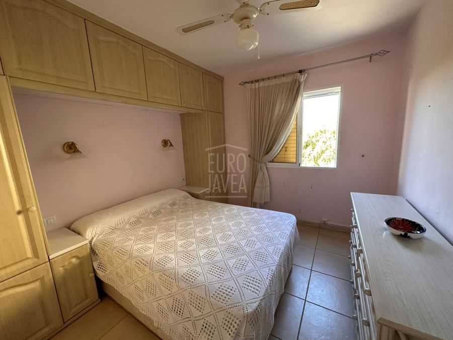 Appartement à vendre exclusivement au centre du port de Jávea avec vue sur la mer