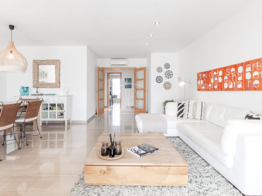 Duplex a la venta en exclusiva en Jávea, a un paso de la playa del Arenal