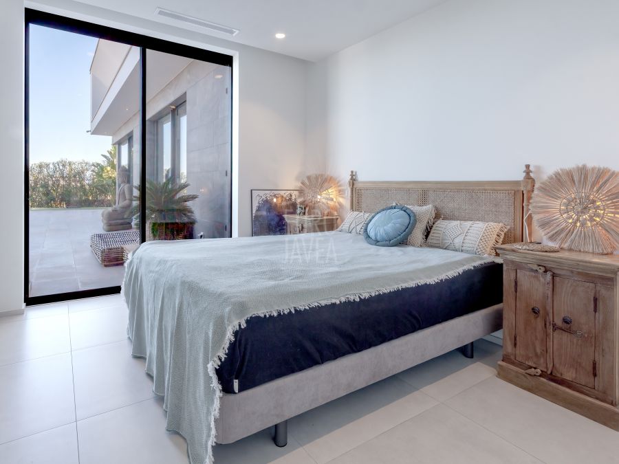 Modern style villa for sale in the Villes del Vent area of Jávea with panoramic and sea views