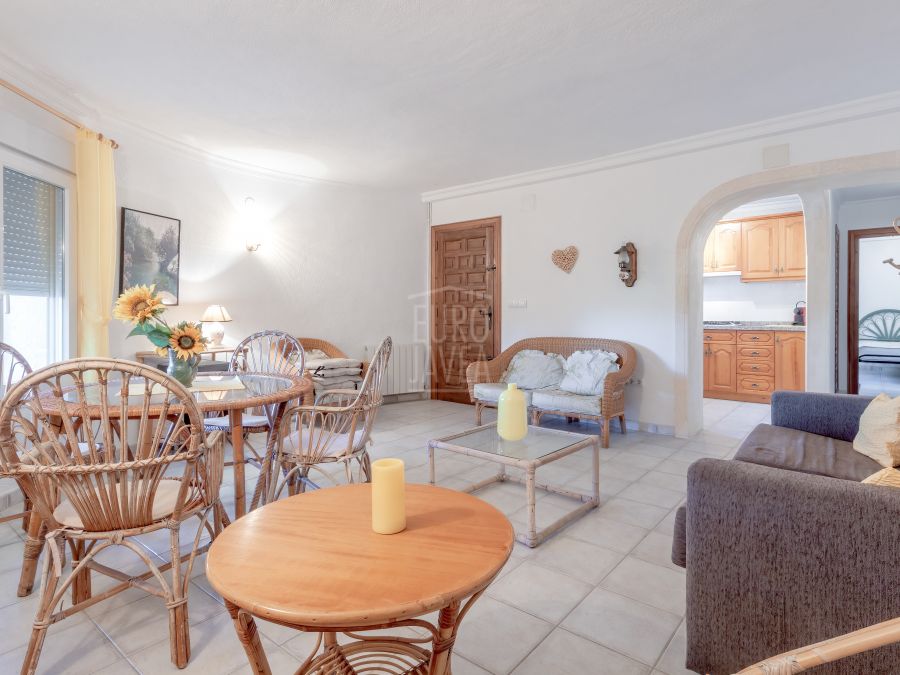 Traditional style villa for sale in Balcon al mar in Jávea