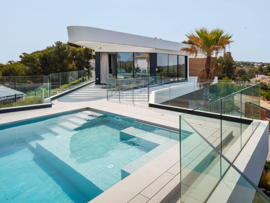 Proyecto de villa unifamiliar en la zona del Portichol en Jávea , con impresionantes vistas al mar y a la isla del Portichol