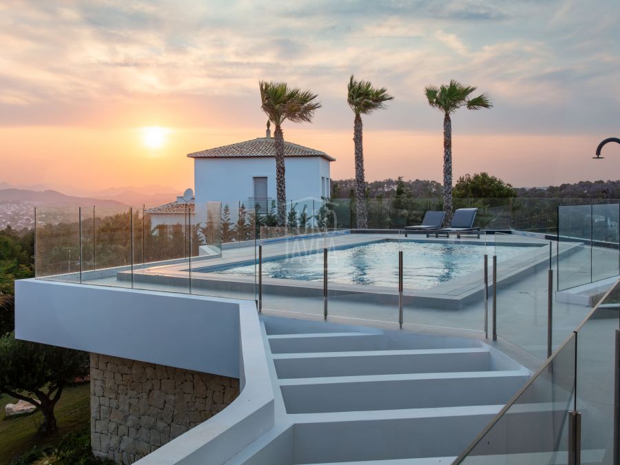 Proyecto de villa unifamiliar en la zona del Portichol en Jávea , con impresionantes vistas al mar y a la isla del Portichol