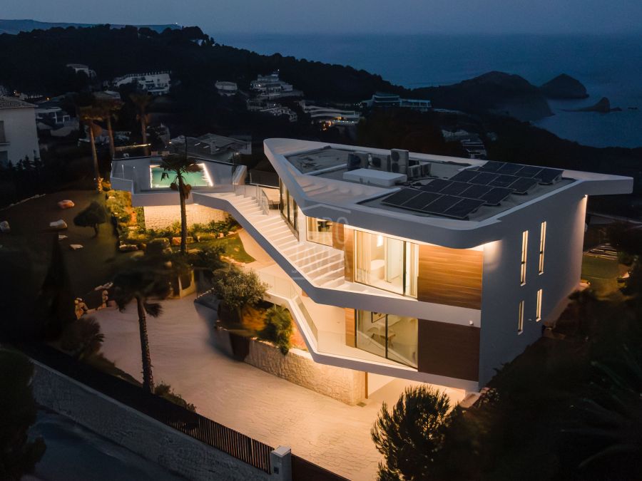 Proyecto de villa unifamiliar en la zona del Portichol en Jávea , con impresionantes vistas al mar y a la isla del Portichol