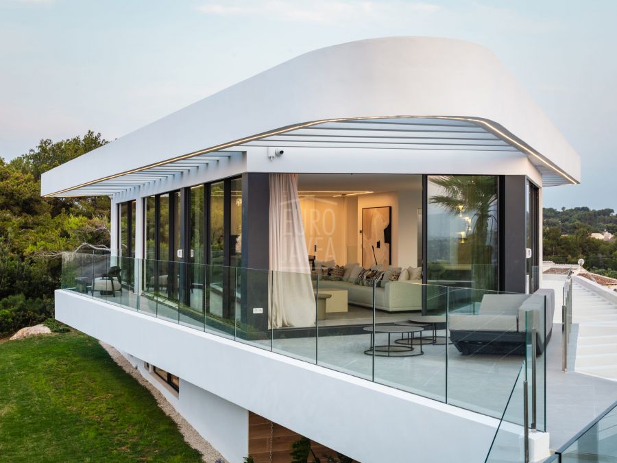 Proyecto de villa unifamiliar en la zona del Portichol en Jávea , con impresionantes vistas al mar y a la isla del Portichol