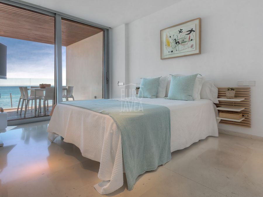 Spectacular front line duplex penthouse for sale exclusively in Jávea with spectacular sea views