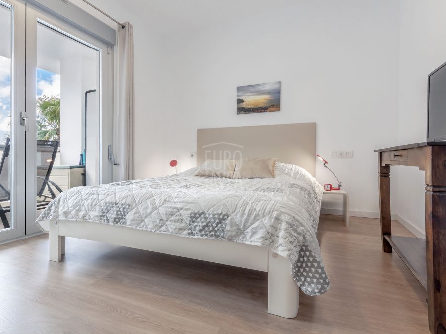 Appartement moderne à vendre à Jávea, à une courte distance du centre urbain de Jávea et du port
