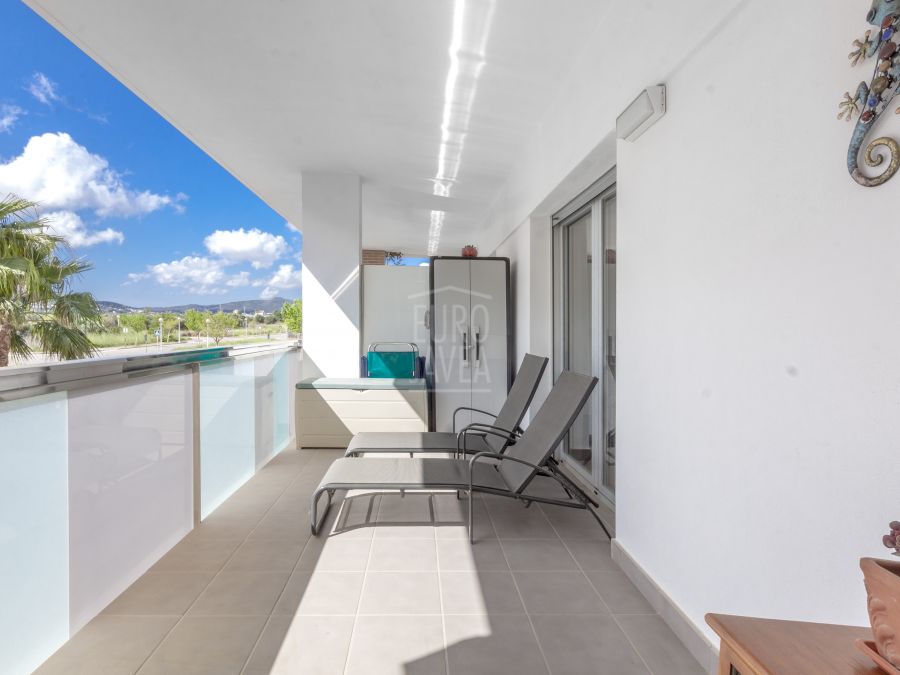 Modern apartment for sale in Jávea, a short distance from the urban center of Jávea and the port