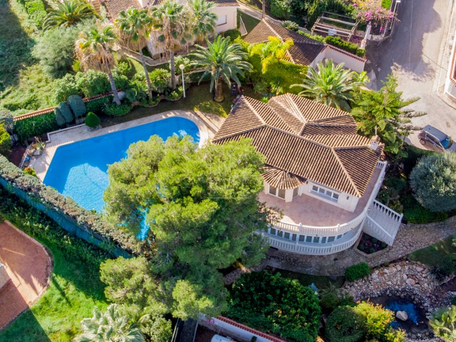Set van 4 villa's met zeezicht te koop in Jávea, in de regio Adsubia. Ideaal als toeristisch of residentieel complex