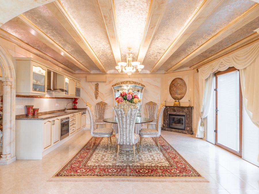 Set van 4 villa's met zeezicht te koop in Jávea, in de regio Adsubia. Ideaal als toeristisch of residentieel complex