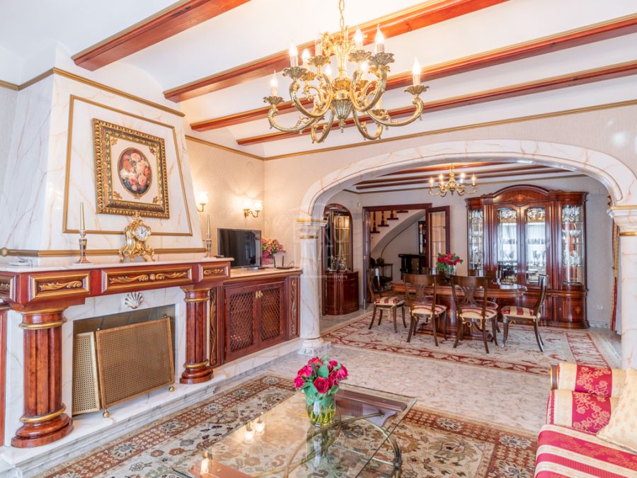 Set van 4 villa's met zeezicht te koop in Jávea, in de regio Adsubia. Ideaal als toeristisch of residentieel complex