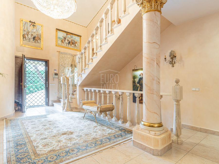 Set van 4 villa's met zeezicht te koop in Jávea, in de regio Adsubia. Ideaal als toeristisch of residentieel complex